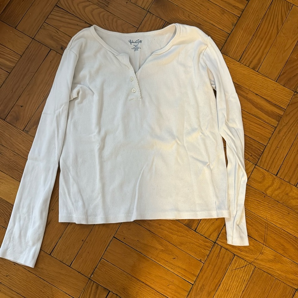 Brandy Melville white long sleeve top